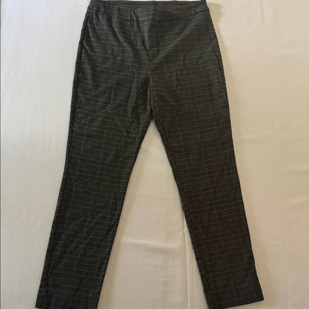 Tribal Women’s Plaid Stretch Pants. Size 14 Rayon Polyester Elastane Nylon